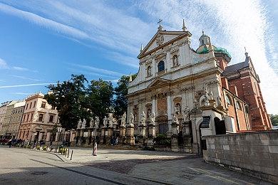 GameStop 2021全年销售额增长 但亏损任达到 3.81 亿美元